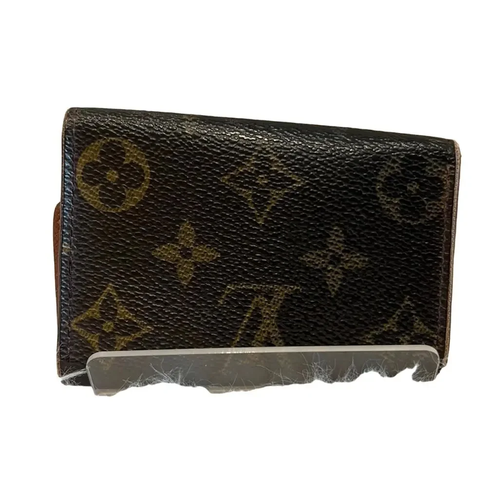 Louis Vuitton Monogram Leather Key Holder (LVXX016)